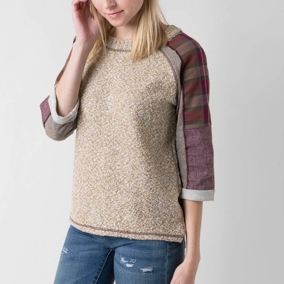 Gimmicks by BKE Pieced Foil sweater Size Large - Picture 1 of 11